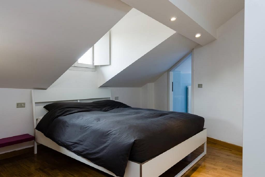 V12 Design Apartments Milan Room photo